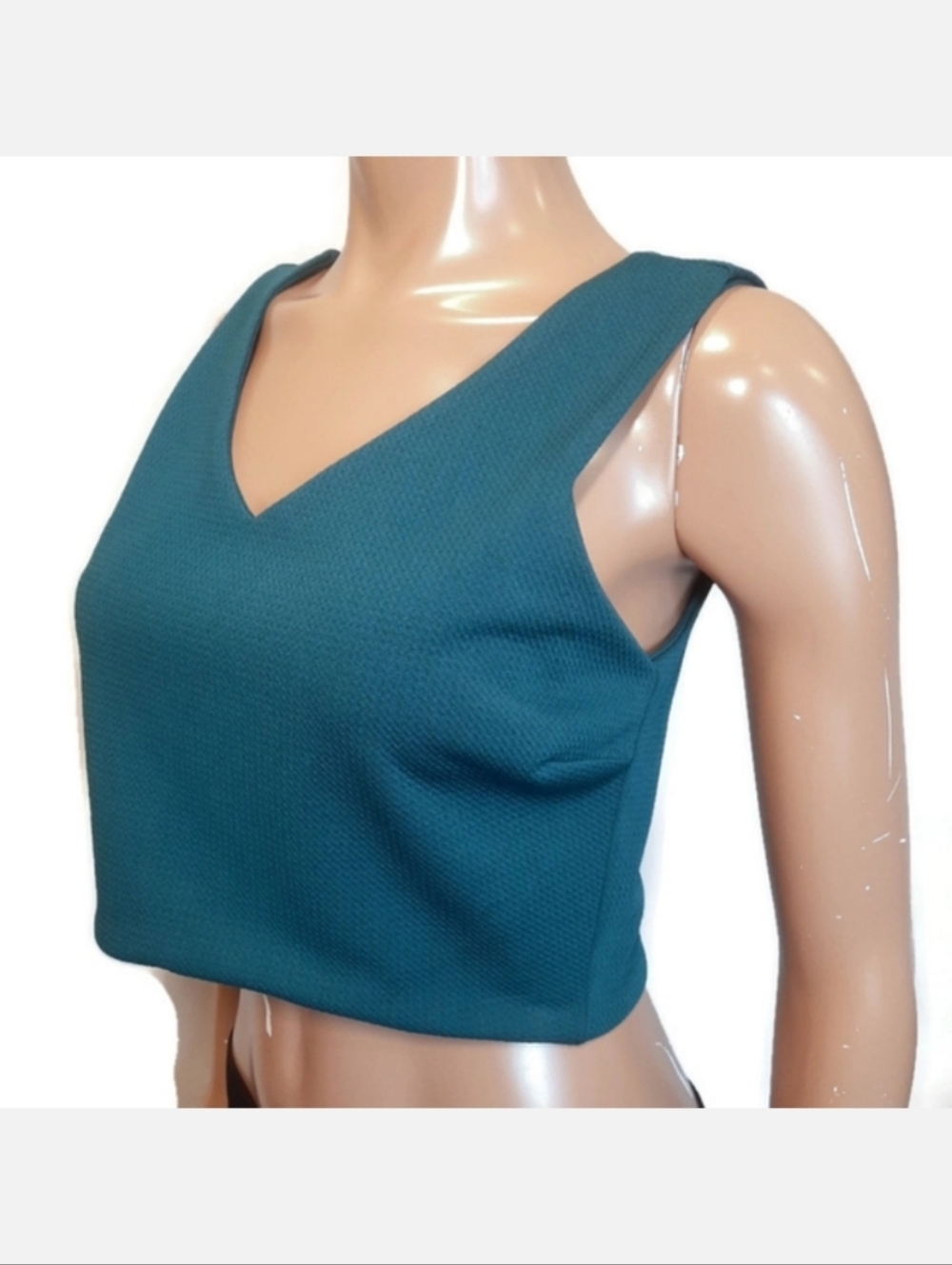 SWS Streetwear Society Teal Vneck Crop Top Womens Size Large Sleeveless